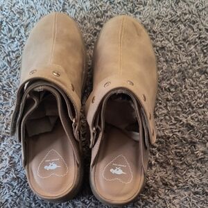 Rocket Dog Tan Slip-On Loafers